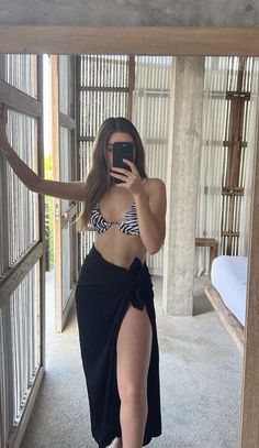 Thailand Fits, What To Wear On A Boat, Beach Dump, Goa Outfits, Most Pinned, Women Summer Outfits, Cute Beach Outfits, Beach Party Outfits, Beachy Outfits