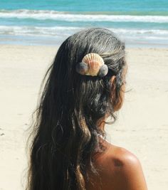 Red Scallop and Black Seashell Barrette, Beach Wedding Hair Shell Jewelry,  Mermaid Hair Accessory. $25.00, via Etsy. Mermaid Hair Accessories, Small Beach Weddings, Mermaid Ideas, Beach Wedding Hair, Salty Hair, Shell Jewelry, Girls Dream, Beach Waves