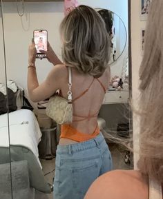 Short Hair Blowout, Body Outfit, Blowout Hair, Sketches Dresses, Star Girl, Girly Girl