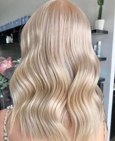 Moresoo Remy Full Head Clip In Human Hair Extensions Highlight Blonde(#18/613) Blonde Hair Buttery, Vanilla Cream Blonde Hair, Highlight Blonde Hair, Buttery Blonde Hair, Cream Blonde Hair, Champagne Blond, Hair Colors For Fall, Healthy Blonde Hair, Best Blonde Hair