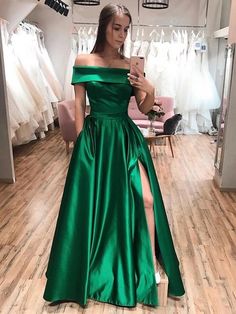 Green Satin Prom Dress, Split Prom Dresses, School Dance Dresses, Green Evening Dress, Ball Gowns Princess, Prom Dresses 2020, Custom Prom Dress, Satin Bridesmaid Dresses, Green Prom Dress