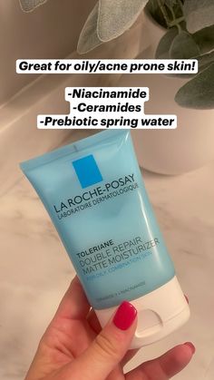 Great for oily or acne prone skin! It's oil-free and noncomedogenic. Has glycerin and ceramides for moisturizing and niacinamide for texture control and oil absorption! #skincare #dermatology #afflink Oily Skin Care Routine Drugstore, What To Use For Oily Skin, La Roche Posay For Acne, La Roche Posay Matte Moisturizer, La Roche Posay Moisturizer Oily Skin, Best Skin Oil, La Roche Posay Skincare Aesthetic, Moisture For Oily Skin, Skincare Oily Acne Prone Skin