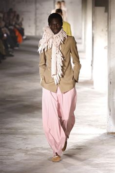 Dries Van Noten 2024 Fall, Dries Van Noten Menswear, 2025 Trends, Winter Mode, Fall Winter 2024, Dries Van Noten, Knit Fashion, Winter 2024