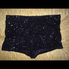 Black sparkly shorts from Alythea Black sparkly shorts from Alythea. Have only tried them on and bought them, never worn them out. Alythea Shorts Sparkly Shorts, Shorts Black, Womens Shorts, Women Shopping, Black, Color