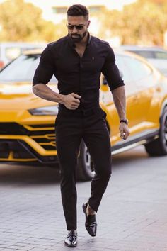 black outfits quotes classy Office Outfit Men, Menswear Outfits, Party Outfit Men, Black Outfit Men, Formal Clothing, Formal Men Outfit, Tee Shorts, Vans Converse