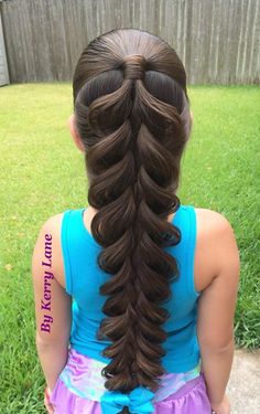 it's very easy and will instantly make you a stunning star! 5 Strand Braids, Sanggul Modern, Gorgeous Braids, Kid Hair, Girls Braids, Long Brown Hair, Easter Hair, Braids For Long Hair, Different Hairstyles