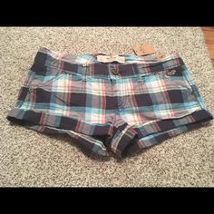 Nwt Vintage Y2k Hollister Low Rise Blue Multi Colored Plaid Shorts Size 1 Waist 14” Rise 6.5” Inseam 1.75” Hips 34” * Will Combine With Other Items If Interested! Comes From Pet And Smoke Free Home! Y2k Bottoms With Built-in Shorts, Blue Stretch Y2k Pants, Y2k Relaxed Fit Short Bottoms, Y2k Blue Mid-rise Bottoms, Y2k Style Mid-rise Blue Bottoms, Y2k Style Blue Mid-rise Bottoms, Blue Y2k Mid-rise Bottoms, Stretch Blue Y2k Bottoms, Blue Stretch Y2k Bottoms