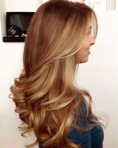 Bounce Layer Haircut, Amber Blonde Balayage, Red Blonde Balayage Hair, Honey Copper Hair Caramel Highlights, Balayage Strawberry Blonde, Strawberry Blonde Highlights Brown Hair, Auburn Hair With Highlights, Hair Styles Cute, Highlights Curly Hair