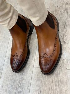 Interchangeable Wardrobe, Dress Up Shoes, Mens Business Casual Outfits, Brown Chelsea Boots, Green Boots, Oxford Boots, Classy Shoes, Popular Shoes, Business Shoes