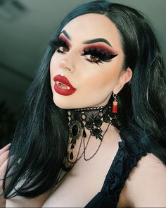 Victorian Goth Makeup Looks, Traditional Gothic Makeup, Goth Makeup Red Lips, Black Brows, Medium Bob Haircut, Magical Women