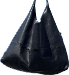 Versatile Everyday Hobo Bag With Magnetic Closure, Casual Hobo Bag With Leather Backing For Daily Use, Chic Hobo Bag With Leather Backing For Daily Use, Versatile Hobo Bag With Magnetic Closure For Shopping, Chic Hobo Bag With Leather Backing, Casual Travel Hobo Bag With Leather Backing, Casual Hobo Bag With Leather Backing For Travel, Chic Leather-backed Hobo Tote Bag, Everyday Leather Hobo Bag With Magnetic Closure