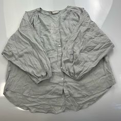 Zara Women’s Blouse Size S New With Tag Ow2 9 Casual Plain Button-up Blouse, Casual Plain Blouse For Spring, Plain Blouse For Spring, Casual Solid Color Tops For Daywear, Gray Long Sleeve Blouse For Spring, Spring Button-up Top, Plain Long Sleeve Blouse For Daywear, Plain Long Sleeve Linen Top, Gray Summer Tops For Daywear