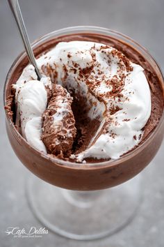 3-Ingredient Double Chocolate Mousse (Low Carb and Dairy Free) | http://cafedelites.com Double Chocolate Mousse, Patisserie Vegan, Postre Keto, Cafe Delites, Thm Desserts, Low Carb Dessert, Low Carb Sweets, Dairy Free Dessert