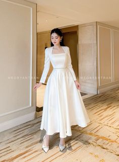 Fancy Clothes Women, Korean Fashion Dress Elegant, Korean Dress Elegant, Japan Outfit Ideas, Aesthetic Korean Fashion, Japanese Minimalist Fashion, Women Prom Dresses, Fancy Clothes, Fashion Outfit Ideas