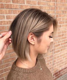 Best Fall Hair Colors, Hair Colors For Short Hair, Fall Hair Color Trends, French Braids, Beautiful Hairstyle, Caramel Highlights, Everyday Routine, Hair Summer