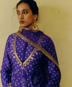 Iris purple anarkali set - XS Purple Anarkali, Silk Kurti Designs, Iris Purple, Bandhani Dress, Lehenga Blouse Designs, Sari Blouse Designs, Kurti Designs Latest, Indian Party Wear, Dress Neck Designs