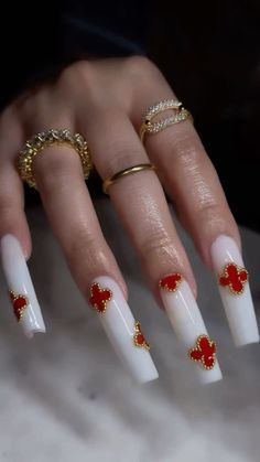 Van Cleef Nail Design, Van Cleef Nails, White Nails With Red Design, Henna Nails, Acrylic Toe Nails, Colored Acrylic Nails, Grunge Nails, Simple Acrylic Nails, Short Square Acrylic Nails