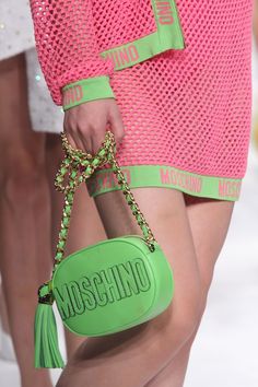 Proof That Pink And Green Is The Best Color Combination Ever- TownandCountrymag.com Life In Pink, Green Inspo, Cosmo And Wanda, Good Color Combinations, Green Handbag, Best Color, Everything Pink, Complementary Colors, Live Your Life