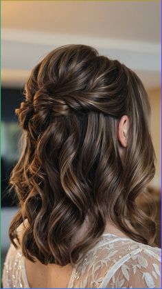 Find the perfect prom hairstyles for medium length hair with these unique and easy ideas! From half up styles to elegant buns, whether you have thin, black, or brunette hair, these hairstyles will make you stand out. Check out our 2024 hairstyle trends, including curly, simple, and step-by-step tutorials for both blondes and brunettes. Half Up Half Down Wedding Hair For Medium Hair, Wedding Medium Hairstyles Half Up, Layered Bridesmaid Hair, Hairstyles For Medium Length Hair Bridal, Hair Styles Medium Length Wedding, Curls Styles Hairstyles, Short Hair Curled Half Up Half Down, Half Up Half Down Updo Short Hair, Short Wedding Hair Half Up Half Down