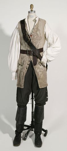 Male Witch Costume, Viking Outfit Male, Viking Clothing Male, Male Witch Outfit, Pirate Aesthetic Male, Pirate Inspired Outfits, Piratecore Fashion, Fae Male, Dnd Pirate