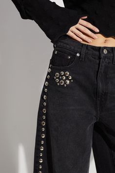 Classic Modern Wide Leg Rigid Black Denim Pants. Dome Studded Detailing On Side Seams And Pocket. Color: Black 100% Cotton Imported Hand Wash, Do Not Tumble Dry, Do Not Iron, Do Not Bleach, Do Not Dry Clean. Inseam: 31inches (Size 26) Model Wears A Size 26. Bedazzled Jeans, Black Denim Pants, Simon Miller, Holiday Party Outfit, Custom Label, Vogue Fashion, Wide Leg Denim, Outfits Casuales, Denim Pants