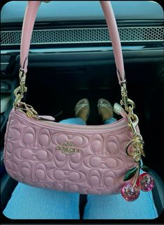 pic creds : marrlene44 Pink Coach Bag, Crochet Pouches, Pink Coach Purse, Pink Coach Purses, Everyday Bag Essentials, Detailed Crochet