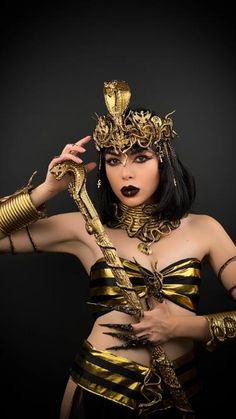 Fantasy Gold Costume Accessories For Cosplay, Gold Costume Accessories For Cosplay Events, Gold Cosplay Costumes For Cosplay Events, Egyptian Cosplay, Egyptian Queen Costume, Ancient Egyptian Pharaoh, Cleopatra Halloween Costume, Medieval Queen, Cleopatra Halloween