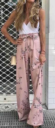 White Wrap Top, Semi Formal Outfits, Trend Outfit, Woman Outfit, Ootd Summer, Formal Outfits, Floral Pants, Fashion Mode, Spring Summer Outfits