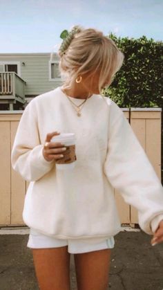 Cute Lounge Outfits Summer, March Outfit Ideas, Vsco Aesthetic Outfits, Mode Hippie, Cozy Loungewear, Neue Outfits, Outfit Look