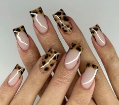 Cheetah Nail Art, Hawaiian Nails, Cheetah Print Nails, Snake Scales, 3d Flower Nails, Cheetah Nails, Spring Acrylic Nails, Casual Nails, Simple Acrylic Nails