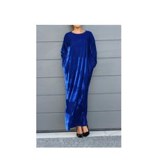 Our long velvet dress is the perfect elegant cocktail dress to wear - super comfy, yet elegant! Our blue dress, cut in velvet is suitable for any occasion - the perfect elegant cocktail dress. If you need a plus size formal dress we do make plus sizes and they are available at check out.  Our beautiful velvet dress is made of a wonderful soft stretchy velvet. It has two side pockets.  Match our blue long sleeve dress with a pair of pearl earrings and pearl necklace for a fancy inspired look that Fall Maternity Dress, Long Dress Long Sleeve, Long Velvet Dress, Velvet Dressing Gown, Plus Size Formal Dress, Maternity Lounge Wear, Long Fall Dresses, Maxi Dress Winter, Perfect Cocktail Dress