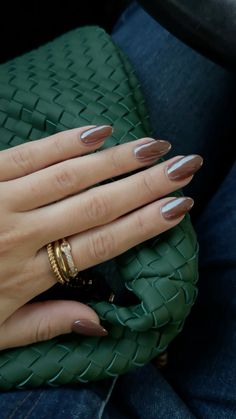 Brown Nails, fall, chrome, inspiration Brown Fall Chrome Nails, Mocha Brown Nails Design, Mocha Brown Chrome Nails, Brown Chrome Square Nails, Fall Brown Chrome Nails, Brown Xmas Nails, Taupe Nails With Chrome, Brown Monochrome Nails