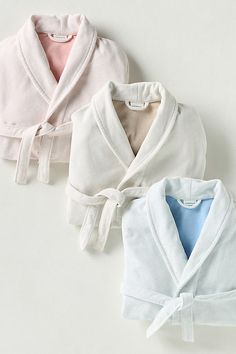 Crafted from plush cotton velour, this only-at-Anthro bath robe flaunts scalloped detailing to offer a luxurious wrap post-shower (or bath!). | Scalloped Cotton Bath Robe by Maeve by Anthropologie in Blue, Size: Small/Medium Anthropologie Uk, Relaxing Moments, Anthropologie, Bath, Shower, Hotel, Pink, Blue