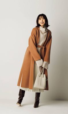 Classy Japanese Outfits, Fall Japanese Fashion, Japan Winter Fashion Women, Japanese Women Style, Winter Japanese Fashion, Japan Style Fashion Women, Japanese Winter Outfits Women, Japanese Winter Fashion Women, Bookcore Outfit