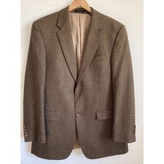 Perfect For Fall And Winter Gatherings, Warm And Sophisticated Lambswool Blazer With Micro-Houndstooth/Tweed Pattern. Two Button Closure, Four Buttons On Wrist, And Single Vented. Appears Barely Used Or Unused; Pockets Are Still Stitched Shut. Men's Size 42 L Chest: 42" Length: 31" Sleeve: 25" Shoulder To Shoulder: 19" Tags: Preppy Classic Wool Tweed Houndstooth Career Professional Classic Brown Houndstooth Sport Coat, Herringbone Jacket Mens, Brown Sport Coat, Wool Blazer Mens, Ralph Lauren Suits, Seersucker Blazer, Herringbone Jacket, Ralph Lauren Blazer, Tweed Pattern