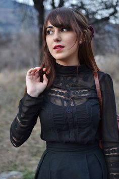 Witchy Wardrobe Style, Estilo Hippie, Black Layers, Mode Casual, Marzipan, Dark Fashion, Mode Inspiration, Pastel Goth, Gothic Fashion