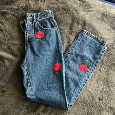 Size 28 Like New! Never Worn! Ragged Priest Jeans, Rose Embroidered Jeans, The Ragged Priest, Ragged Priest, Embroidered Jeans, Jeans Color, High Jeans, Colored Jeans, Women Jeans