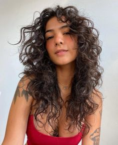 Wavy Curly Hair Cuts, Long Layered Curly Hair, Layered Curly Haircuts, Curly Hair Ideas, Curly Shag Haircut, Long Curly Haircuts