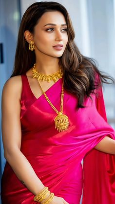 Mimi Chakraborty Hot, Kriti Sanon Mimi, Hot Hindu Godesses, Actresses