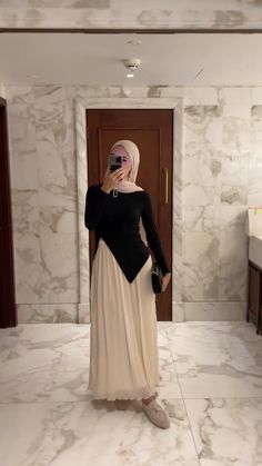 Hijabi Skirt Outfits Casual, Hijabi Dress Aesthetic, Hijabi Fancy Outfit, Hijabi Skirt Fits, Maxi Skirt Outfit Summer Modest, Hijabi Long Dress, Hijabi Cute Outfits, Hijabi Maxi Skirt Outfit, Hijabi Inspo Outfits