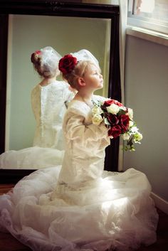 Family Weddingは幸せも倍増♡可愛いすぎる小さな主役＊お子様ドレス♡にて紹介している画像 Toddler In Wedding Dress Photo Shoot, Moms Wedding Dress Photo Shoot, Daughter In Wedding Dress Photo Ideas, Girl In Moms Wedding Dress, Daughter In Moms Wedding Dress, Moms Wedding Dress, Baby In Wedding Dress, Wedding Dress Photoshoot, Mom Wedding Dress