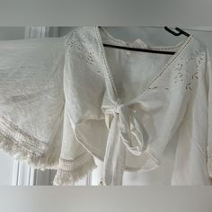 Nwt. Size Small! Vici Dolls Brand Fringe Crop Top, Kitchen Cabinet Design, Cream White, Crop Tops, Womens Tops, Dolls, White, Women Shopping, Color