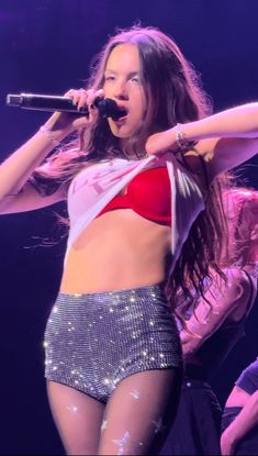 olivia rodrigo guts world tour Guts World Tour, Los Angeles Night, La Night, Olivia Rodriguez, Guts Tour, Olivia Rodrigo Guts, Taylor Swift Cute, Concert Aesthetic