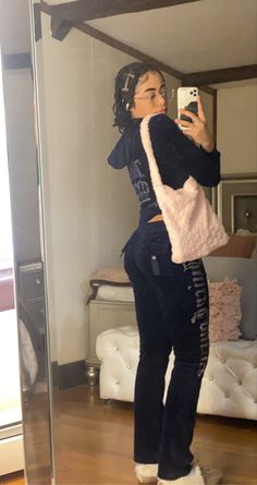 Juicy Couture Track Suit Y2k, Juicy Couture Tracksuit Outfit, Juicy Couture Track Suit Outfits, Juicy Couture Track Suit Aesthetic, Track Suit Y2k, Juicy Outfit, Juicy Track Suit