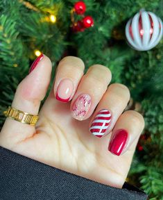 Festive Holiday Nails, Xmas Nail Designs, Candy Cane Nails, Trendy Nail Art Designs, Nail Art Set, Christmas Nails Acrylic, Trendy Nail Art