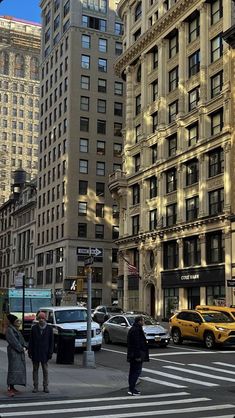 Nyc Travel Aesthetic, Usa Lifestyle Aesthetic, Nyc Aesthetic Summer, Newyorker Wallpaper, Big City Wallpaper, New York City Aesthetic Wallpaper, New York Lifestyle Aesthetic