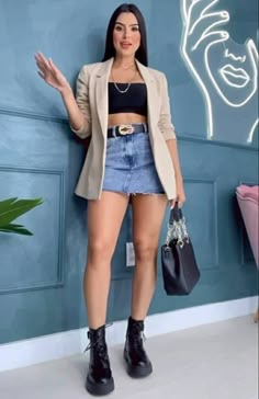 Black And Creme Outfits, Cami Jeans Outfit, Ideas De Outfits Juveniles Verano, Outfit Botas, Fiesta Outfit, Looks Country, Outfit Mujer, Elegante Casual, Baddie Outfits Casual