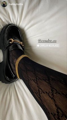 Old Money Shoes, Rich Person, Deadpool And Wolverine, Shoes Aesthetic, Chique Outfits, Outfit Pink, Sweater Outfit, Outfit Black