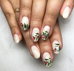 White Nails With Holly Berries, Floral Christmas Nails, Holly Berry Nail Art, Holly Nail Design, Christmas Floral Nails, Christmas Nails Holly Berries, Mistletoe Nail Art, Pointsetta Nails, Holly Christmas Nails