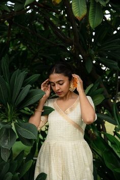 Cream Colour Kurti Designs, Onam Outfit Ideas For Women, Kerala Traditional Outfits For Women, Onam Frock For Women, Onam Dress Ideas For Women Frock, Onam Dresses For Women, Kasavu Frock For Women, Onam Churidar Models, Indian Trending Outfits